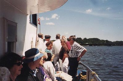 Reunion 1999 - Albany
Group on board boat for Erie Canal Cruise.  IDs needed.
