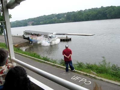 Aqua Ducks Tour 75th Anniversary 9A
The "Duck" goes into the drink!
