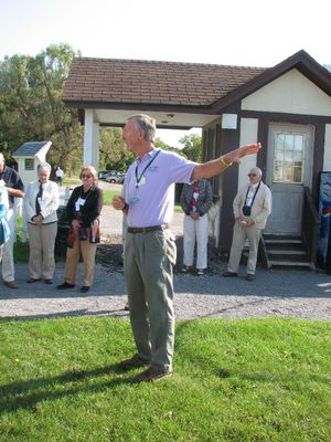 Henry Maus, `62 Tour Leader at Sonnenberg
Hank points out some interesting things about Sonnenberg Gardens.

