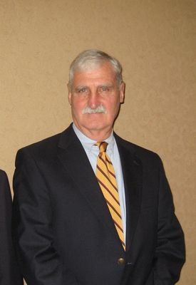 Dan Schultz, President, 1962
Daniel Schultz, President, 1962
Keywords: schultz 1962