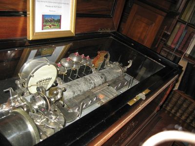 Sonnenberg Tour
Music Box interior mechanism
