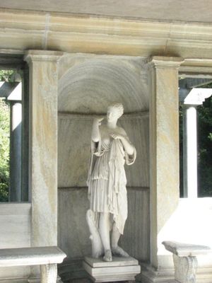 Sonnenberg Gardens
Statuary at Sonnenberg Gardens
