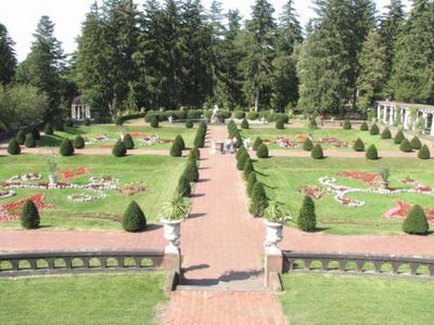 Sonnenberg Gardens
