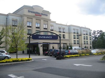 2010 Reunion Hotel
Spring Hill Suites, Tarrytown, NY, site of the 2010 Potter Club Alumni Reunion
