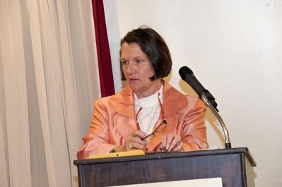 Saturday Banquet
Canon Kay Hotaling, President, UAlb Alumni Association addresses audience.
