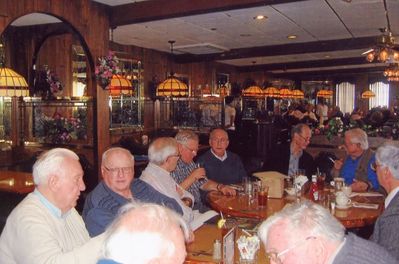 2009 Albany Luncheon at 76 Diner, April 22
Clockwise L to R: Claude Palczak; Bob Umholtz; Fred Culbert; Paul Ward; Bob Lanni; Ken Doran; Ted Bayer; Doug Davis; Paul Reagan; Jim Panton (Milan not in view)
