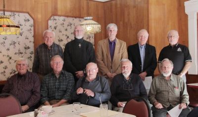 2017 Albany Luncheon October 17, 2017
Front, L to R: Ron Graves, `58, Pres.; Bob Umholtz, `51; Paul Ward, `53, Pres.; Gene McLaren, `45;
Back: Claude Palczak, `53; Bob Benton, `64; Gary Penfield, `63, Pres.; Doug Davis, `69; Doug Penfield, `60; Jack Higham, `57
